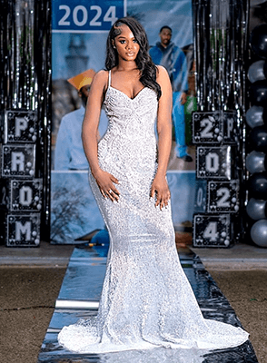 The Azuri Rhinestone Mermaid Dress dazzles with sparkling rhinestone embellishments and a sleek mermaid silhouette. Perfect for prom nights, red carpet appearances, or any high-glam formal occasion.